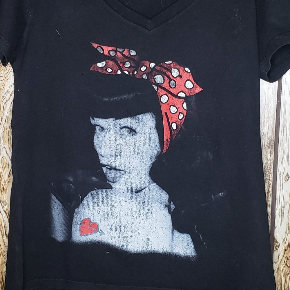 Torrid Black T-shirt.  Black and Red Pinup Size 0